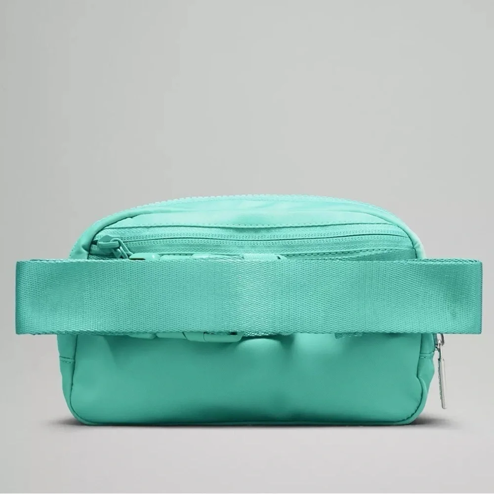 Lululemon Everywhere Belt Bag Paradise Green Crossbody Bag Fanny Pack Nwt - Picture 3 of 8